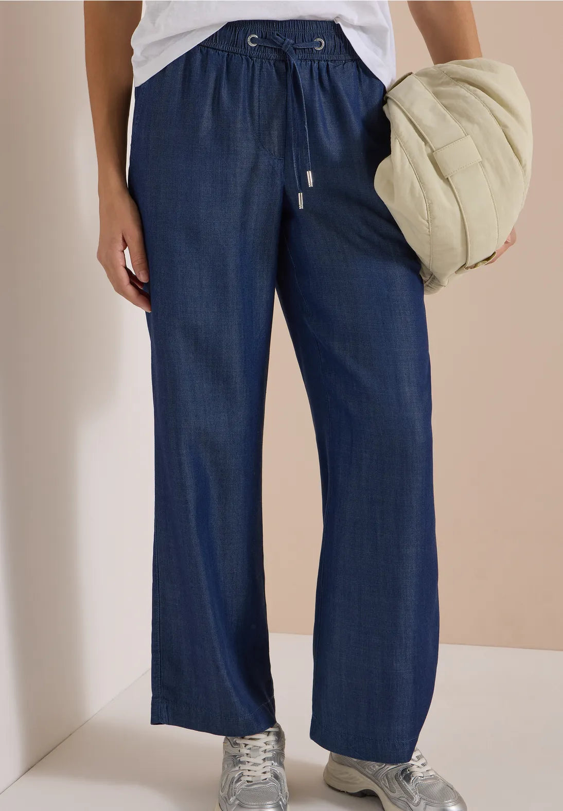 PANTALONES DE LYOCEL PIERNA ANCHA CECIL