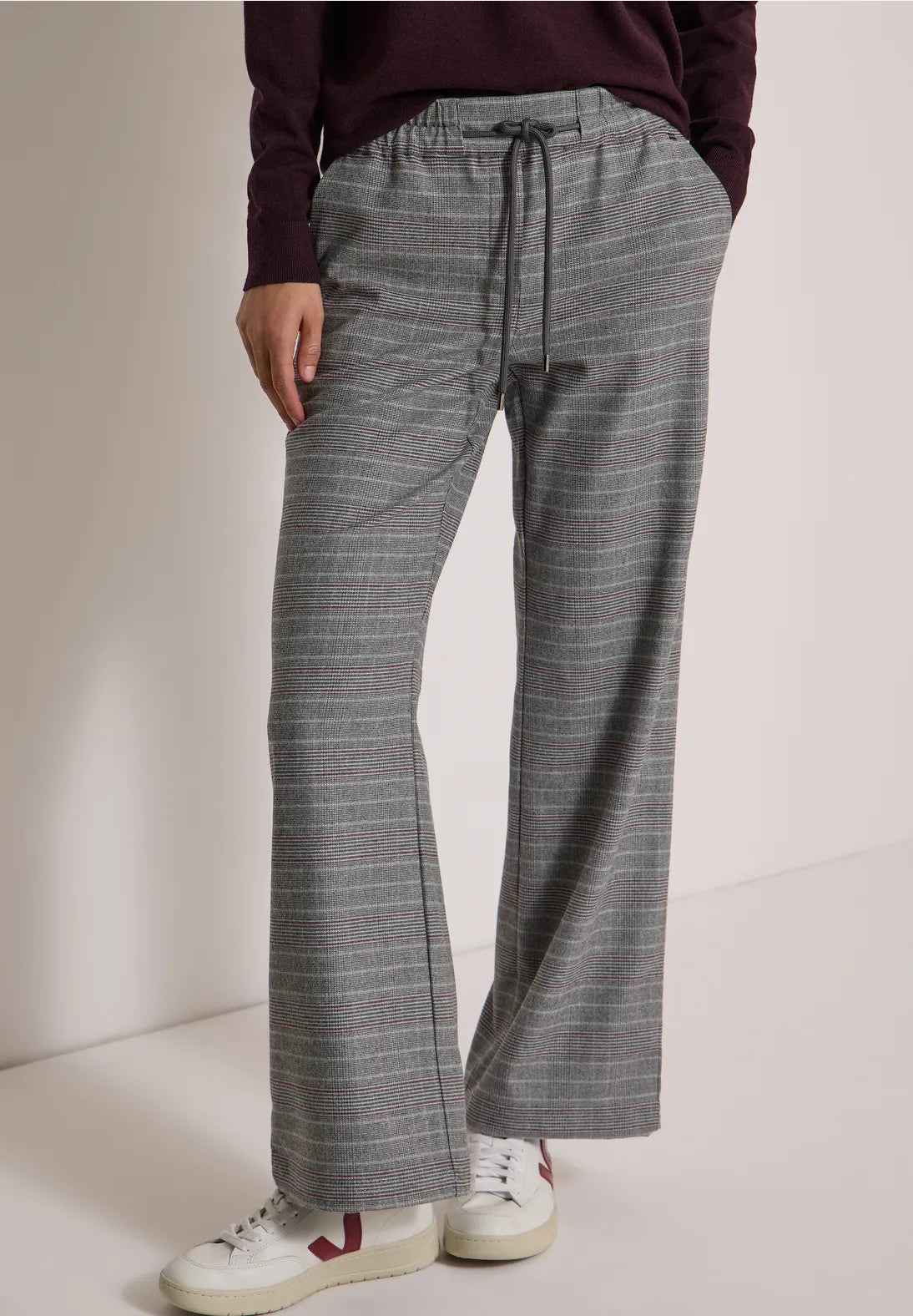 PANTALONES HOLGADOS ESTAMPADO A CUADROS CECIL
