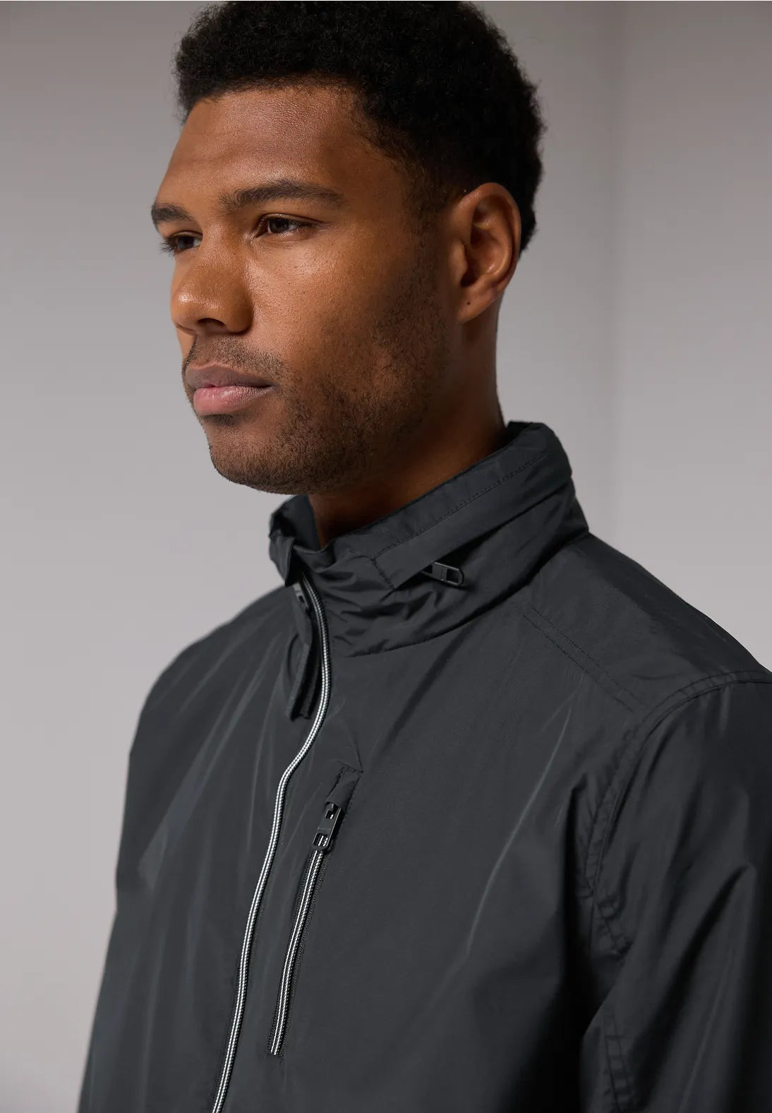 STREET ONE MEN CHAQUETA CORTAVIENTOS