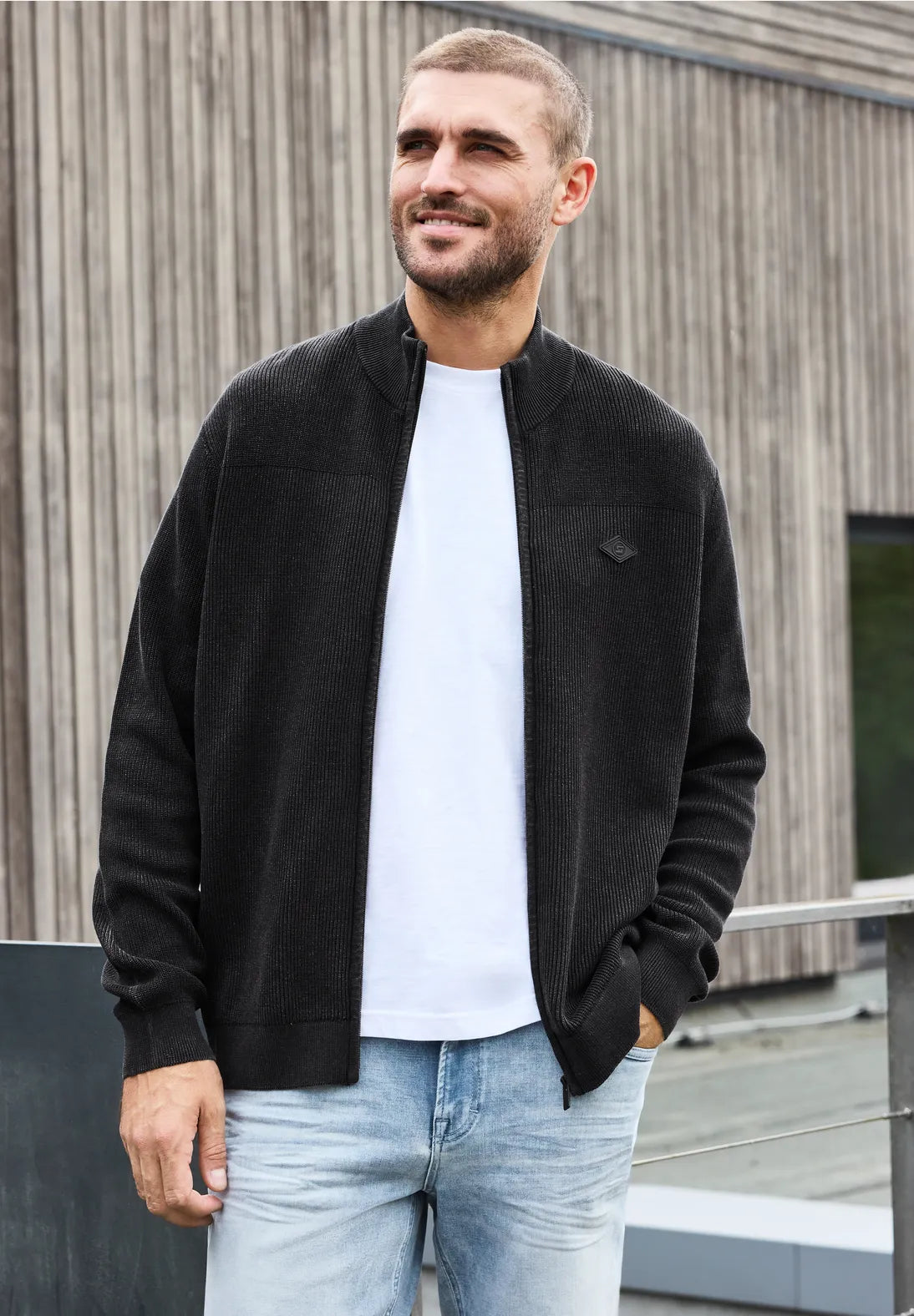 Cardigan de punto liso street one. EspritCalafell