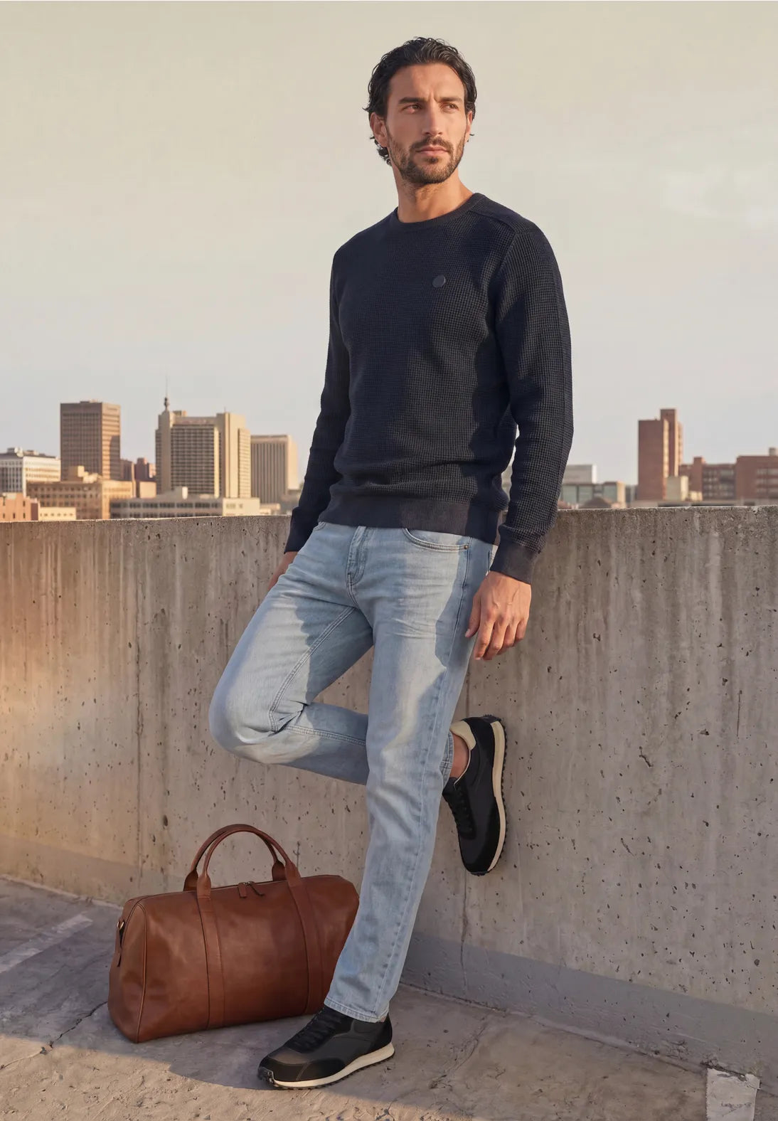 SUDADERA AZUL. EN3CALAFELL