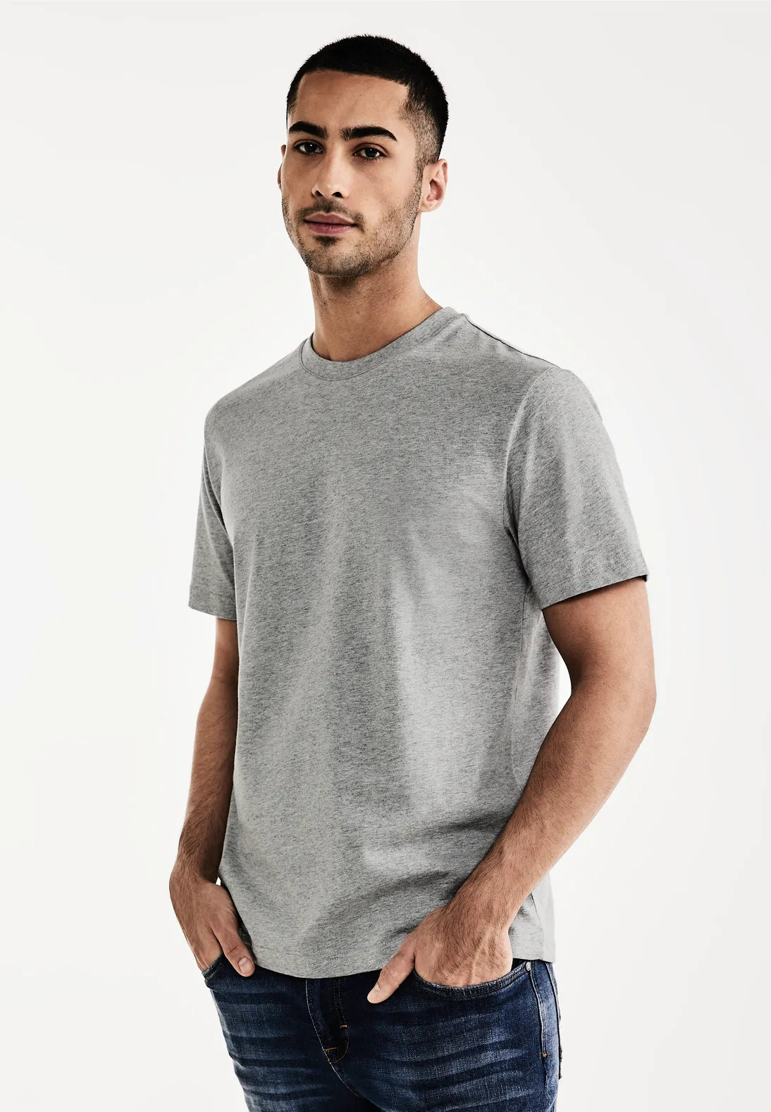 CAMISETA BASICA MANGA CORTA GRIS