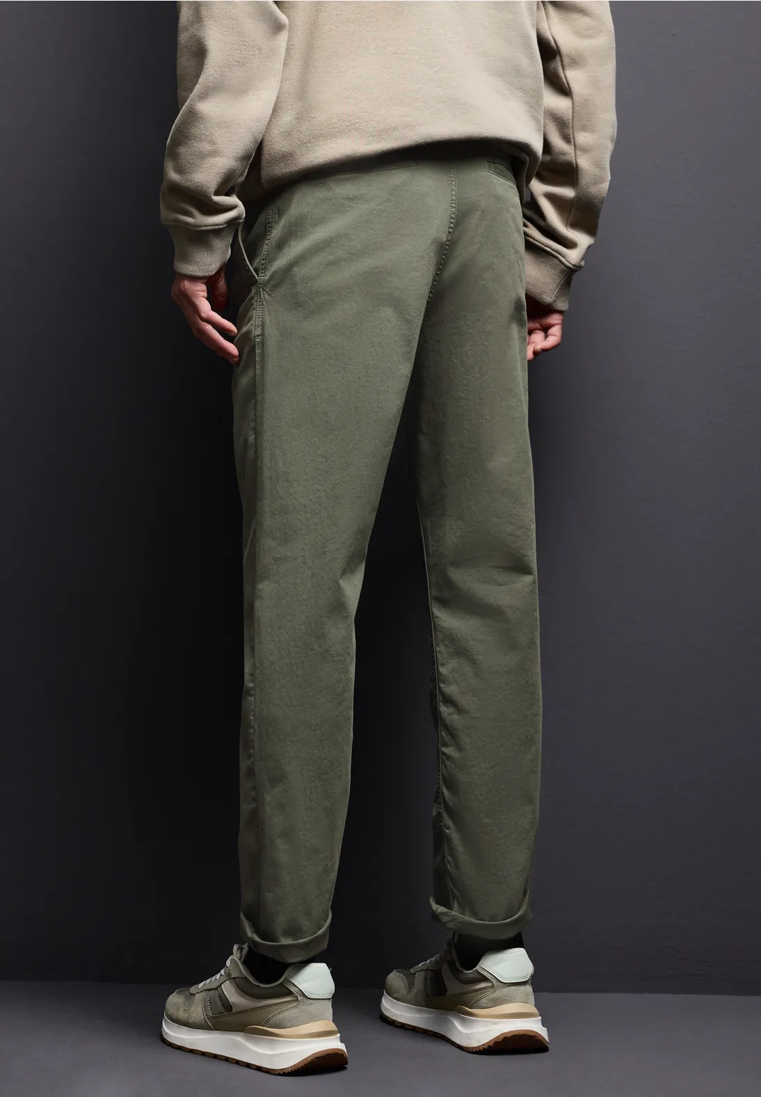 PANTALONES CHINOS DE ALGODON VERDE (Copia)